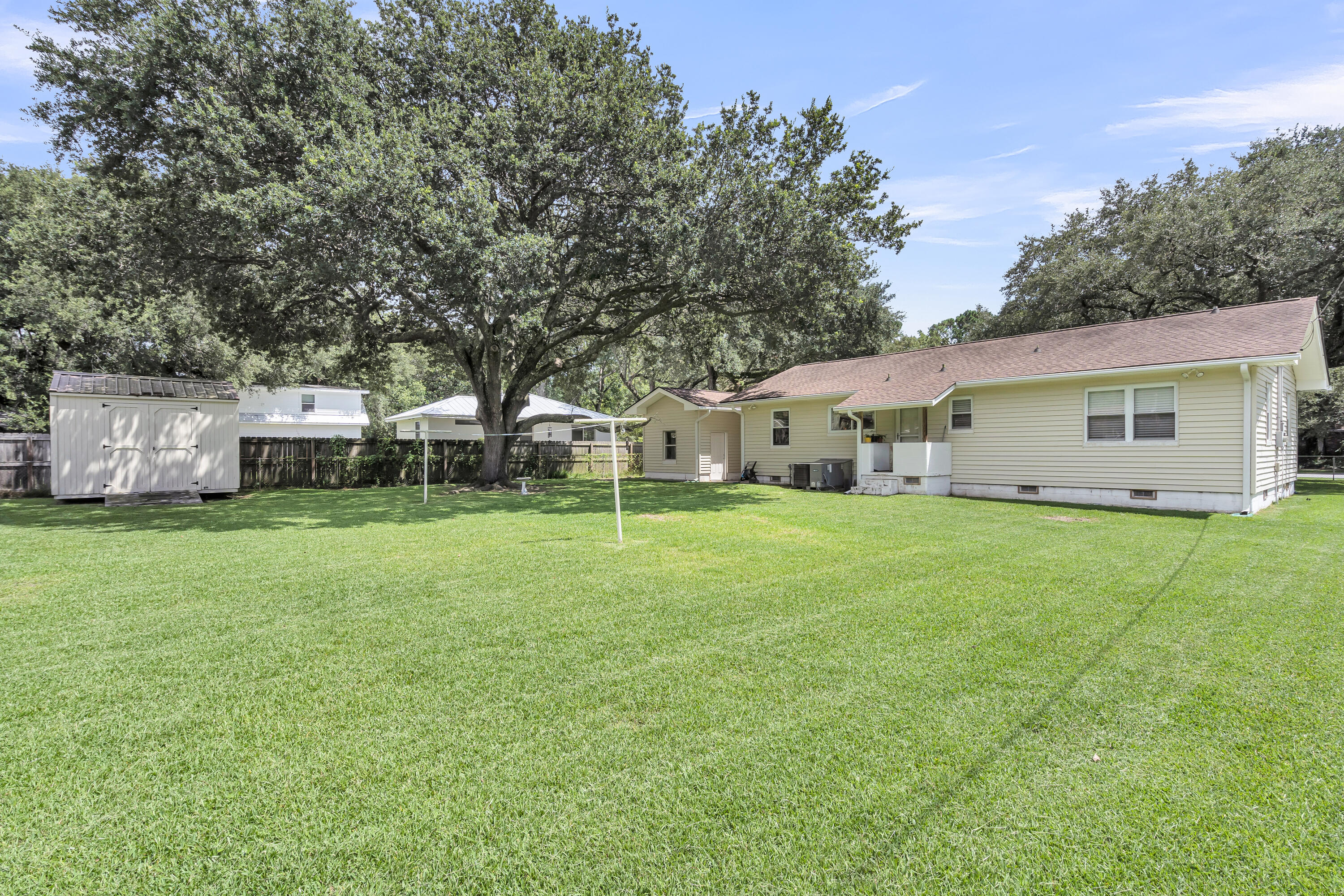 2236 Woodland Shores Road
