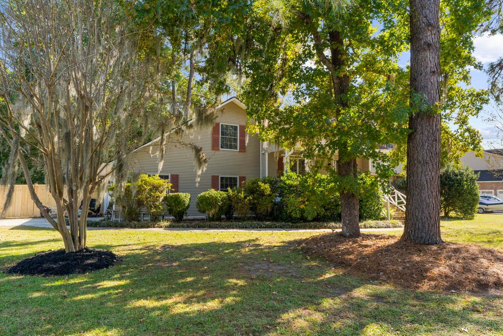 Photo of 1 Lochmore Terrace, Charleston, SC 29414 (MLS # 25029854)