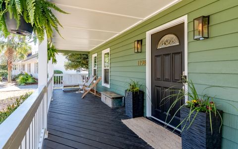 Photo of 1198 Ambling Way, Mount Pleasant, SC 29464 (MLS # 26005503)
