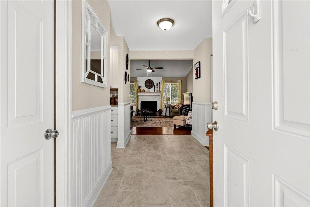 Photo of 215 Savannah Round, Summerville, SC 29485 (MLS # 25031319)