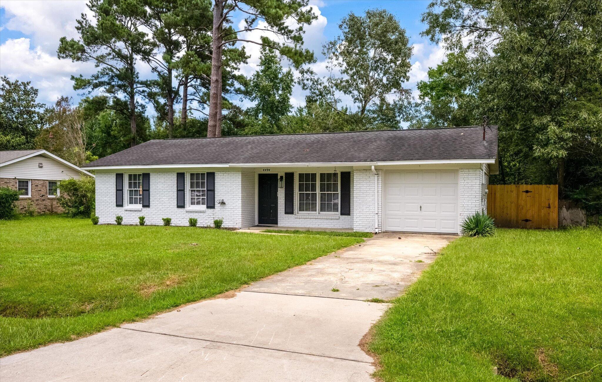 4494 Hardwood Street