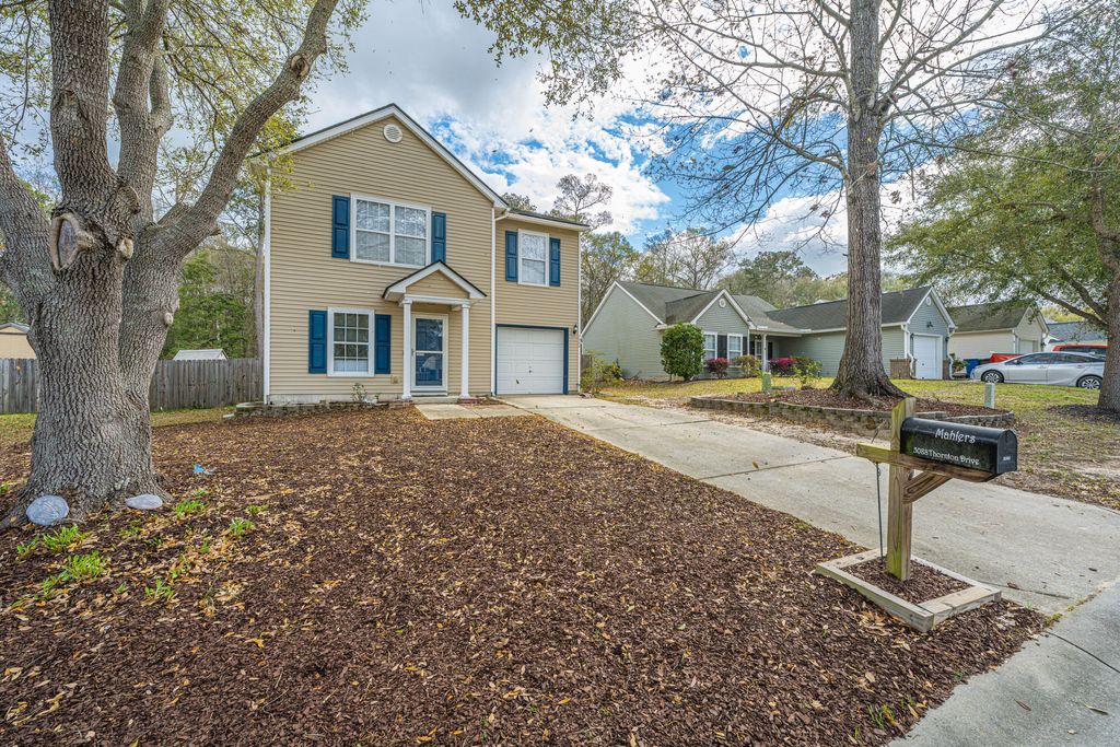 Photo of 5088 Thornton Drive, Summerville, SC 29485 (MLS # 26006888)