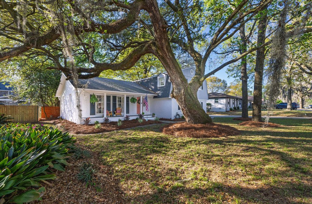 Photo of 1045 Yeamans Hall Road, Hanahan, SC 29410 (MLS # 26007911)