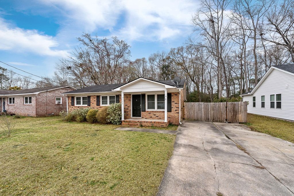 Photo of 123 Pandora Drive, Goose Creek, SC 29445 (MLS # 26005635)