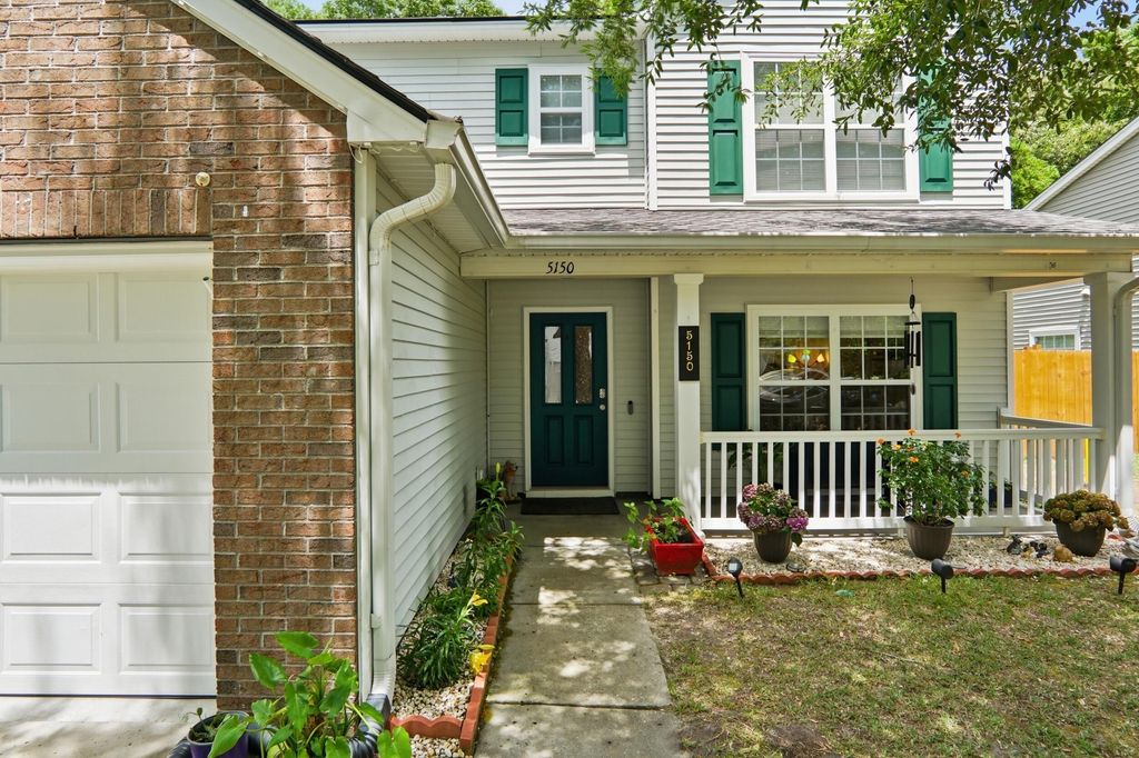 Photo of 5150 Torrey Lane, Summerville, SC 29485 (MLS # 26015191)