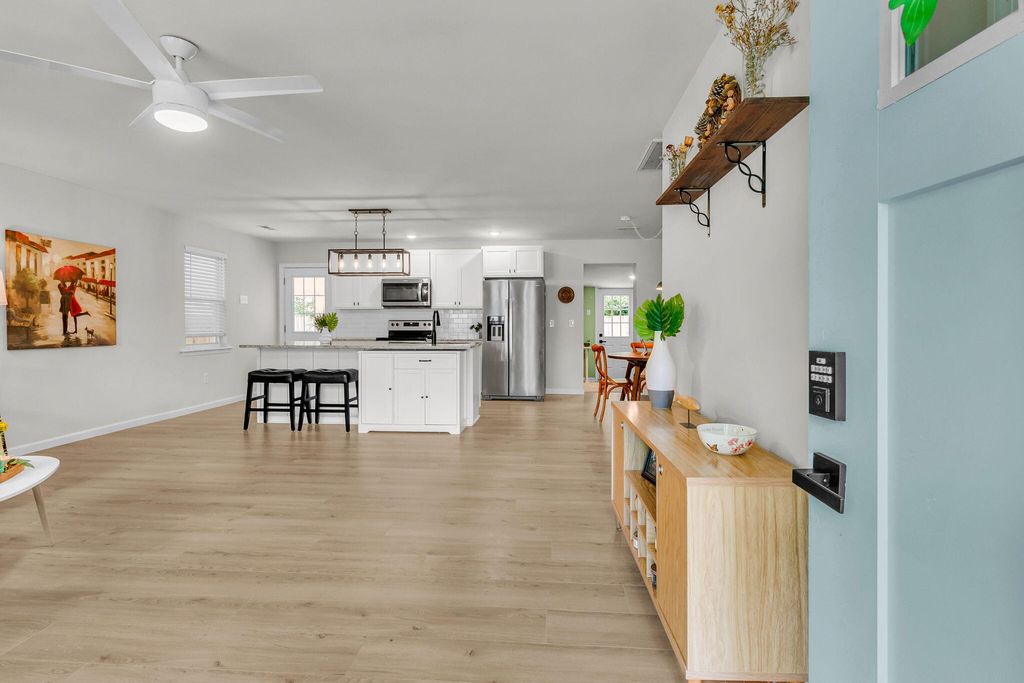 Photo of 2090 Green Park Avenue, Charleston, SC 29414 (MLS # 26020729)