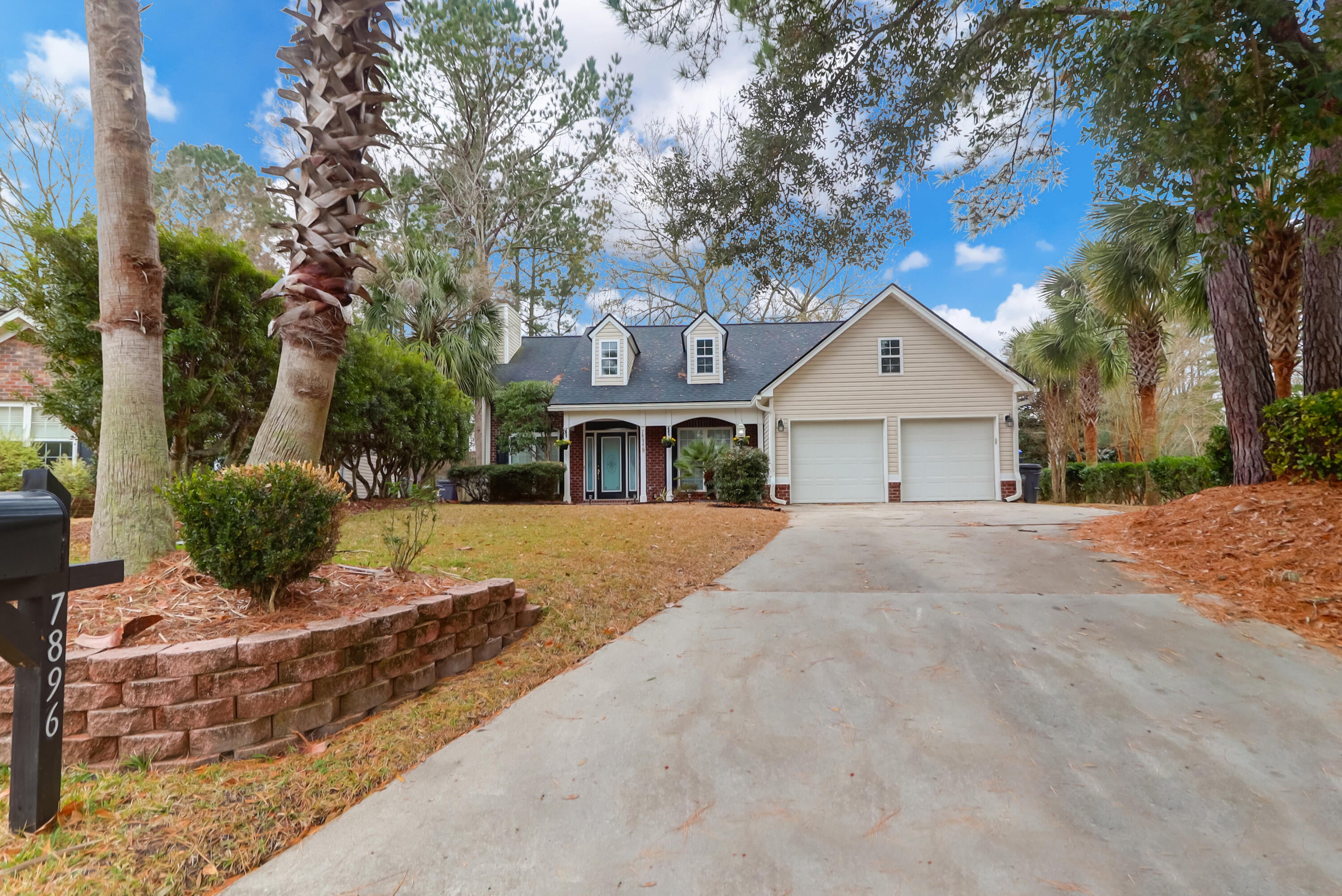 7896 Sabalridge Drive