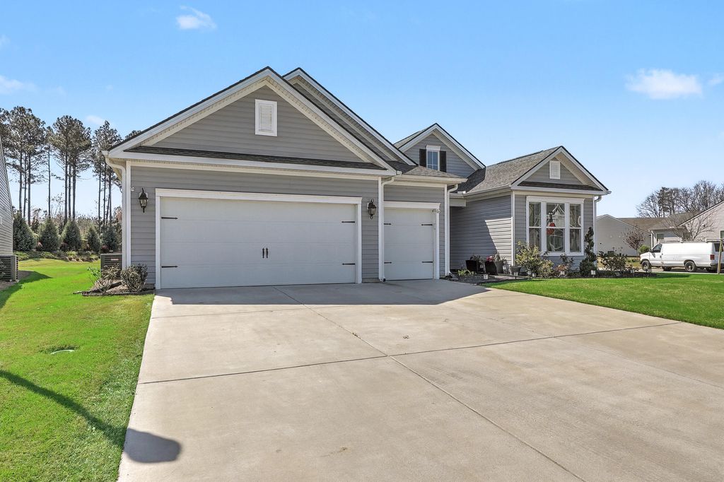 Photo of 382 Tupelo Lake Drive, Summerville, SC 29486 (MLS # 26008947)