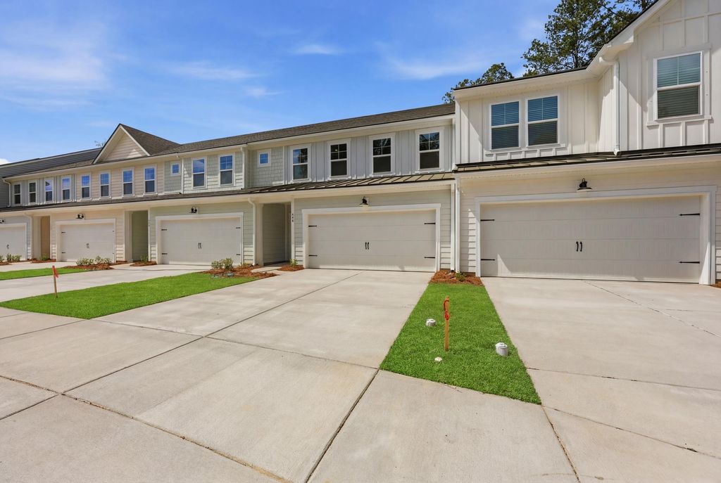 Photo of 224 Twinleaf Court, Charleston, SC 29414 (MLS # 26009096)