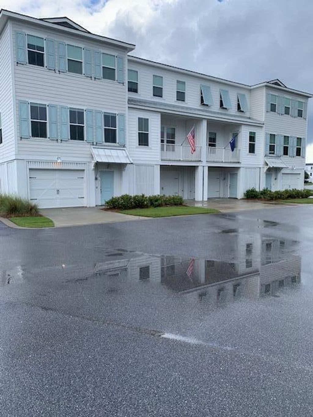 Photo of 812 Kings Oak Court #2, Charleston, SC 29492 (MLS # 25030714)