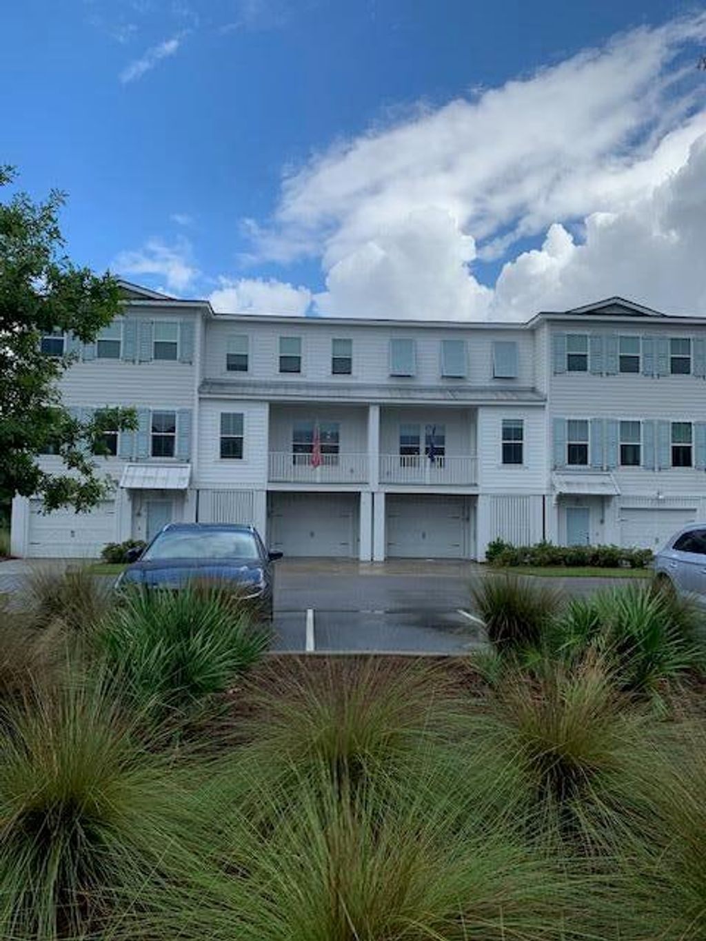 Photo of 812 Kings Oak Court #2, Charleston, SC 29492 (MLS # 25030714)