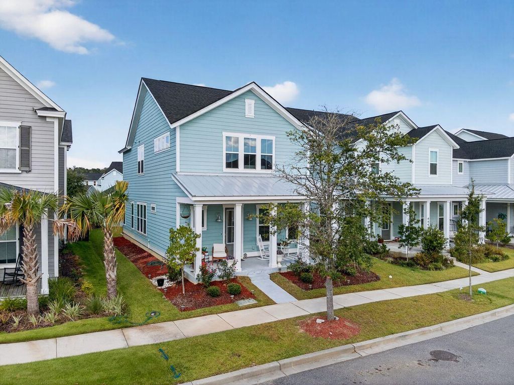 Photo of 466 Woodgate Way, Summerville, SC 29485 (MLS # 25024569)