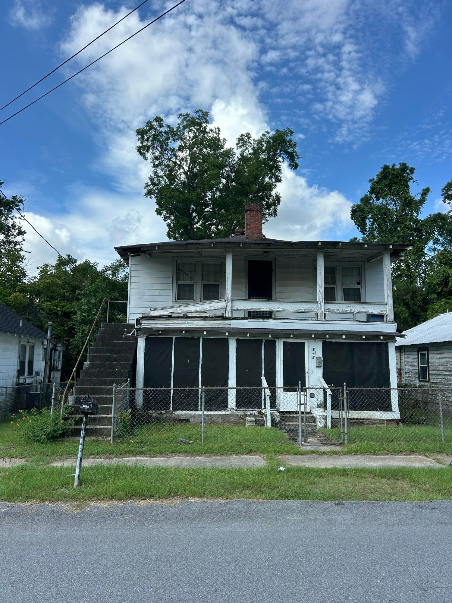 645 Maple Street