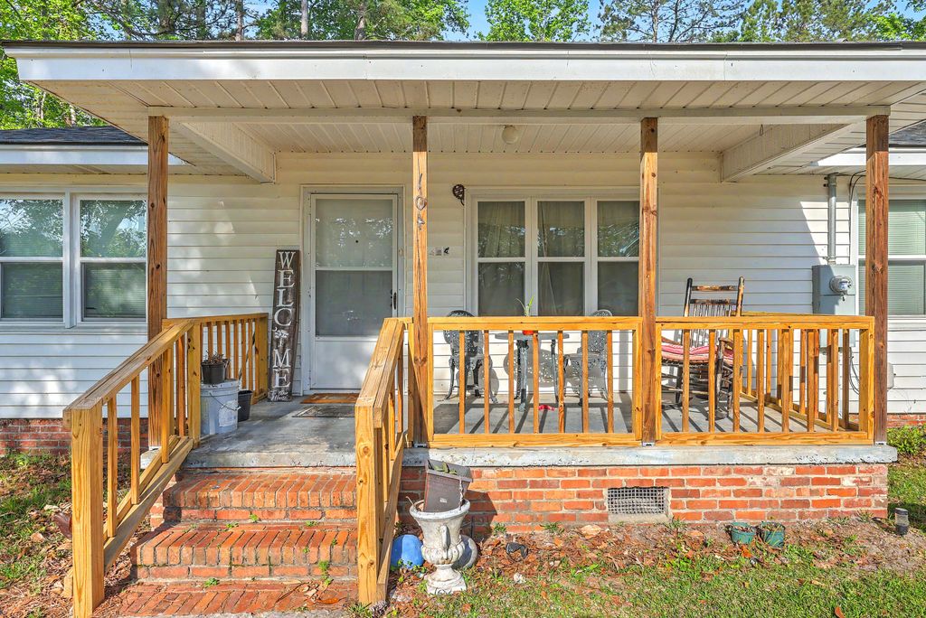 Photo of 104 Saluda Street, Hampton, SC 29924 (MLS # 26011266)