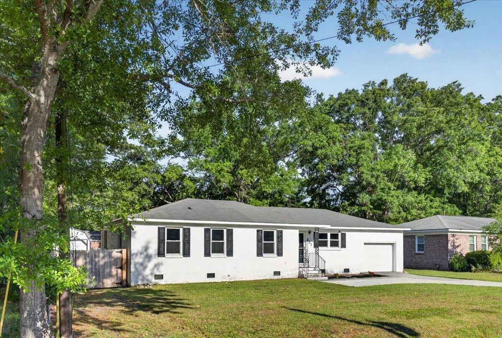 Photo of 227 Jean Wells Drive, Goose Creek, SC 29445 (MLS # 26013764)