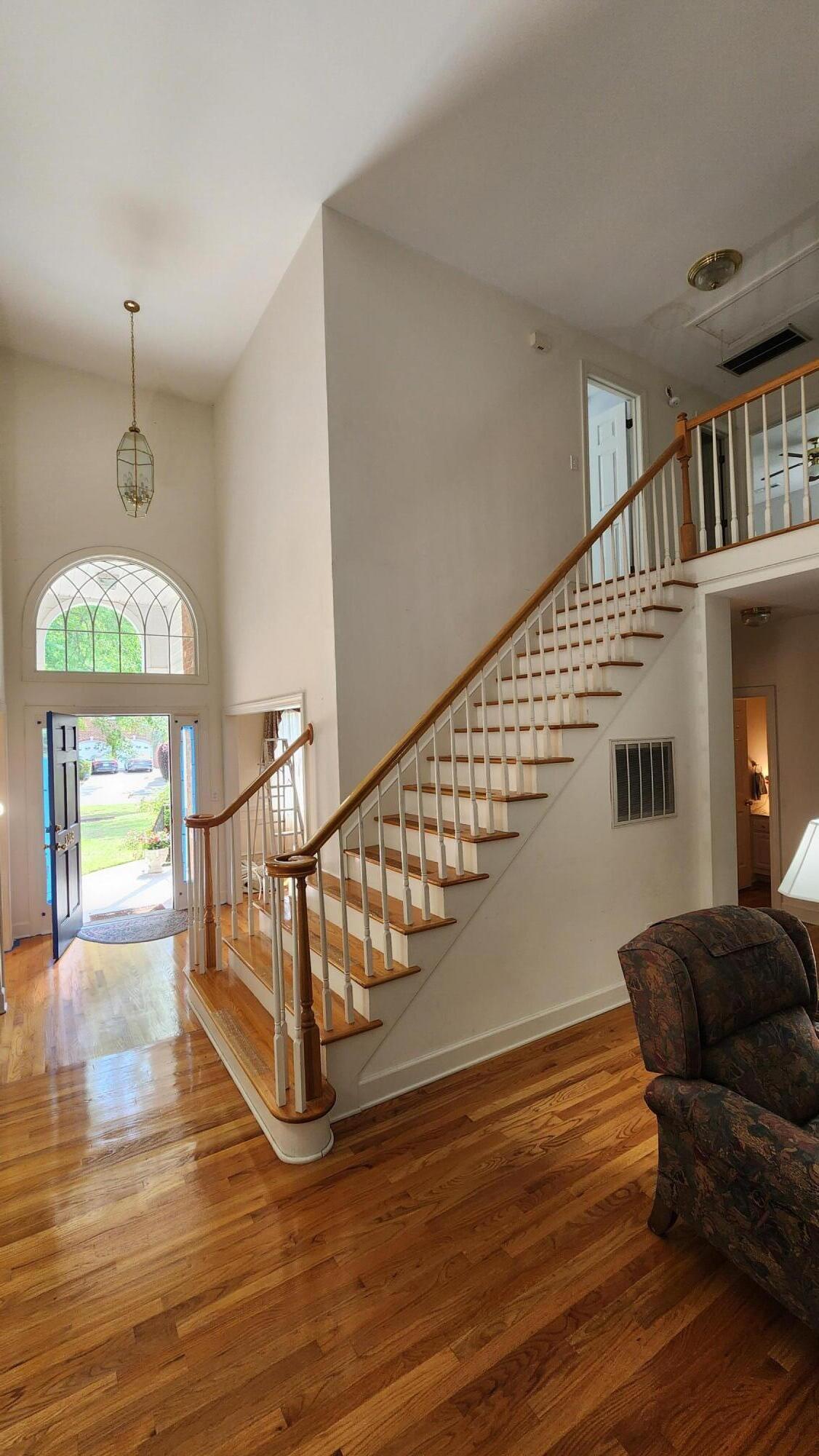 1349 Chrismill Lane