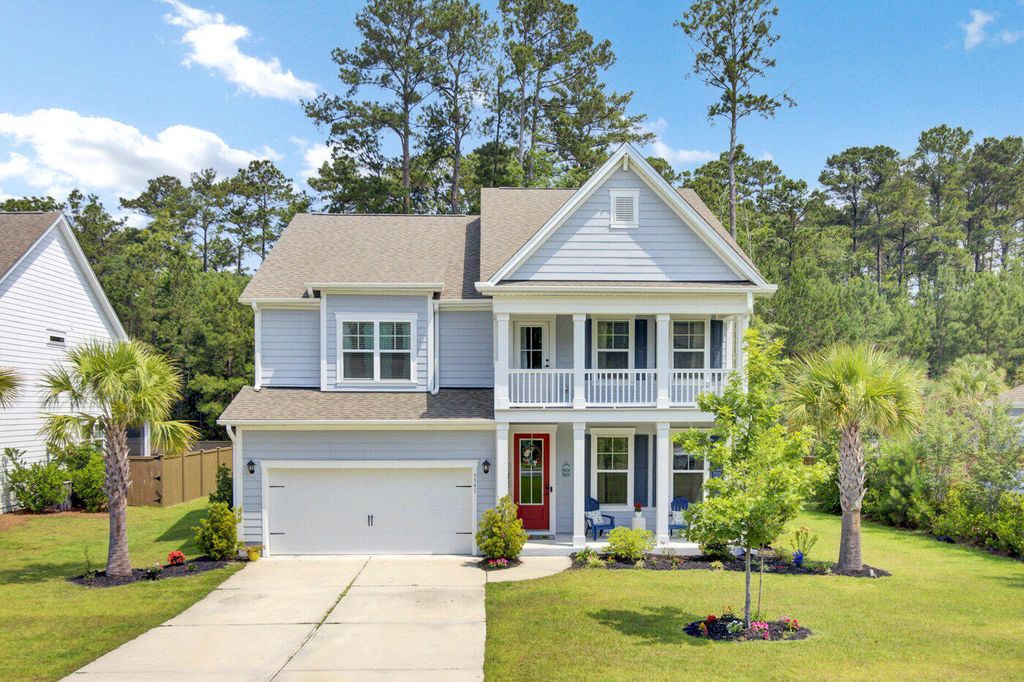 Photo of 5541 Alpine Drive, Summerville, SC 29483 (MLS # 26000930)