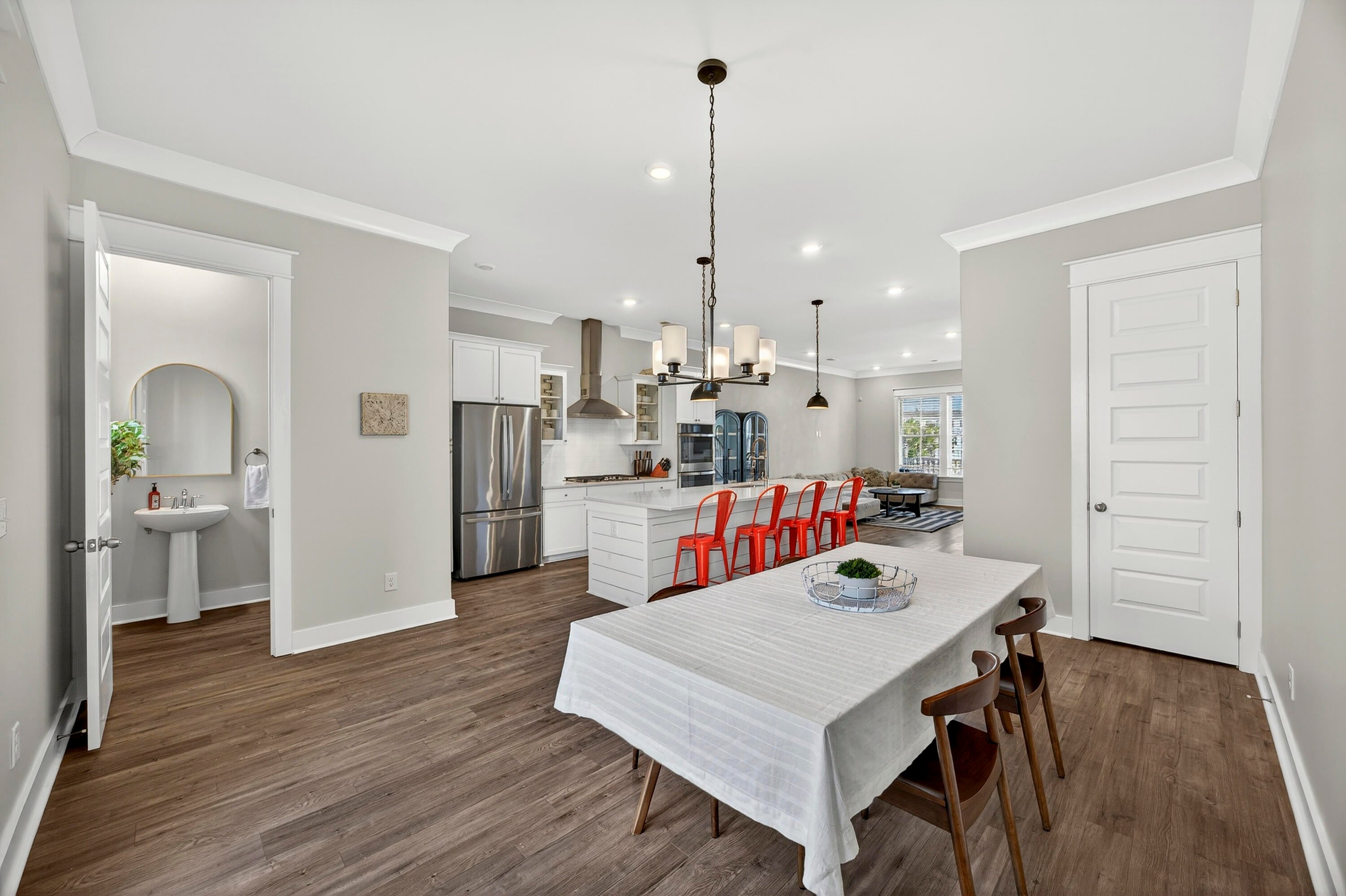 802 Kings Oak Court 4