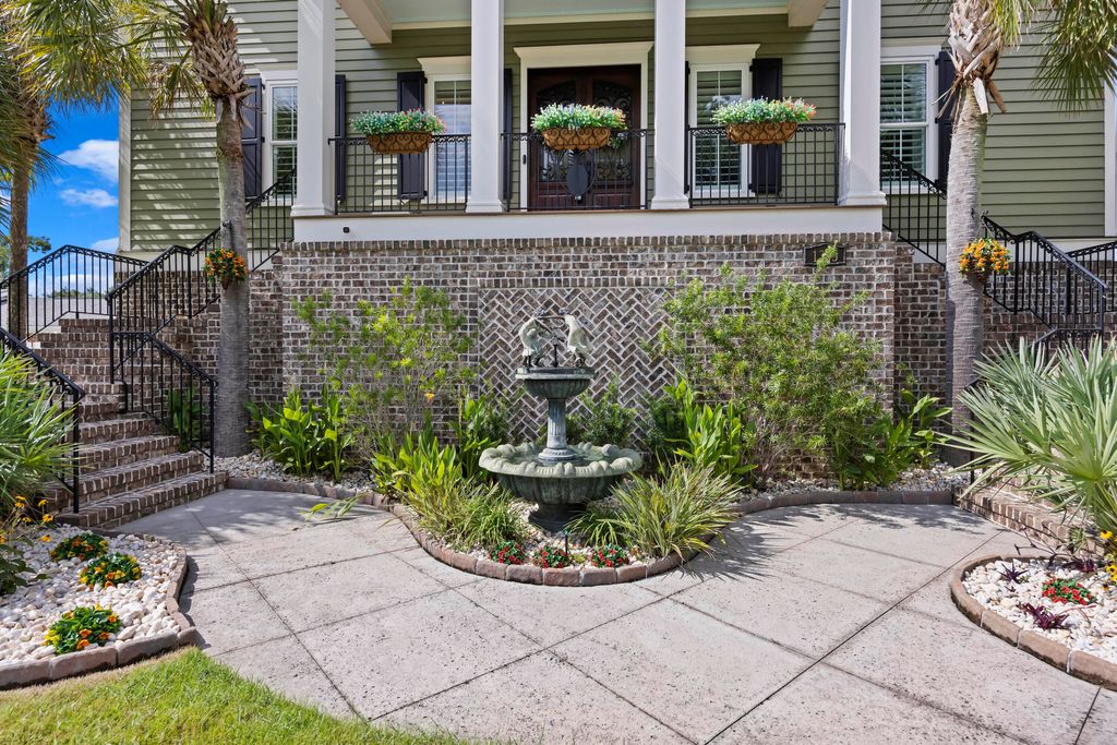 Photo of 1305 Old Rice Mill Road, Moncks Corner, SC 29461 (MLS # 26005920)