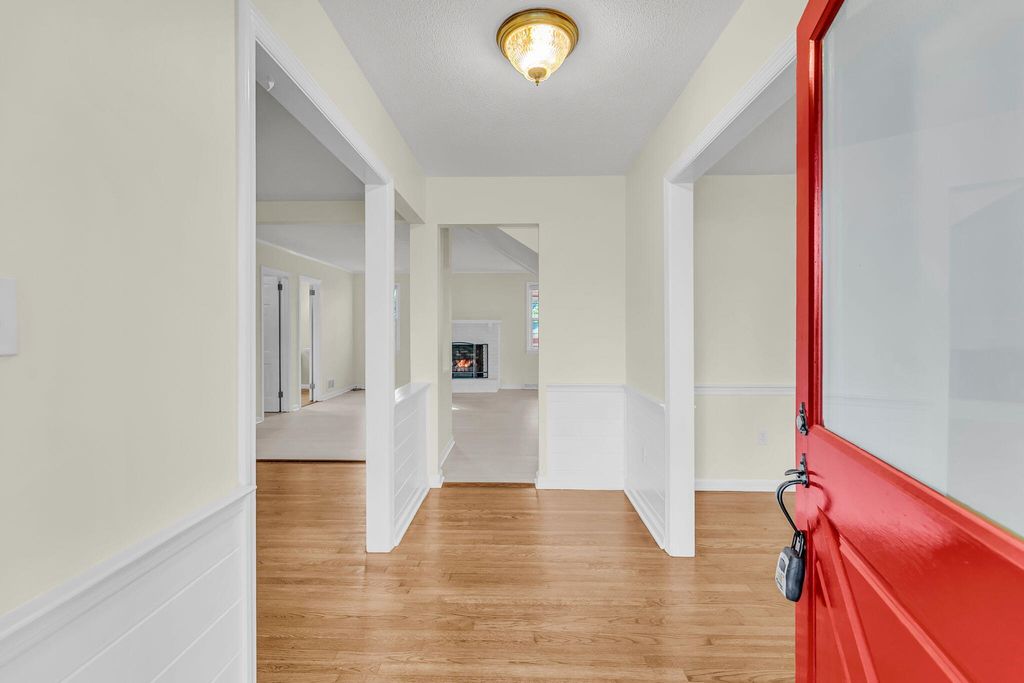 Photo of 621 Fort Johnson Road, Charleston, SC 29412 (MLS # 26007380)