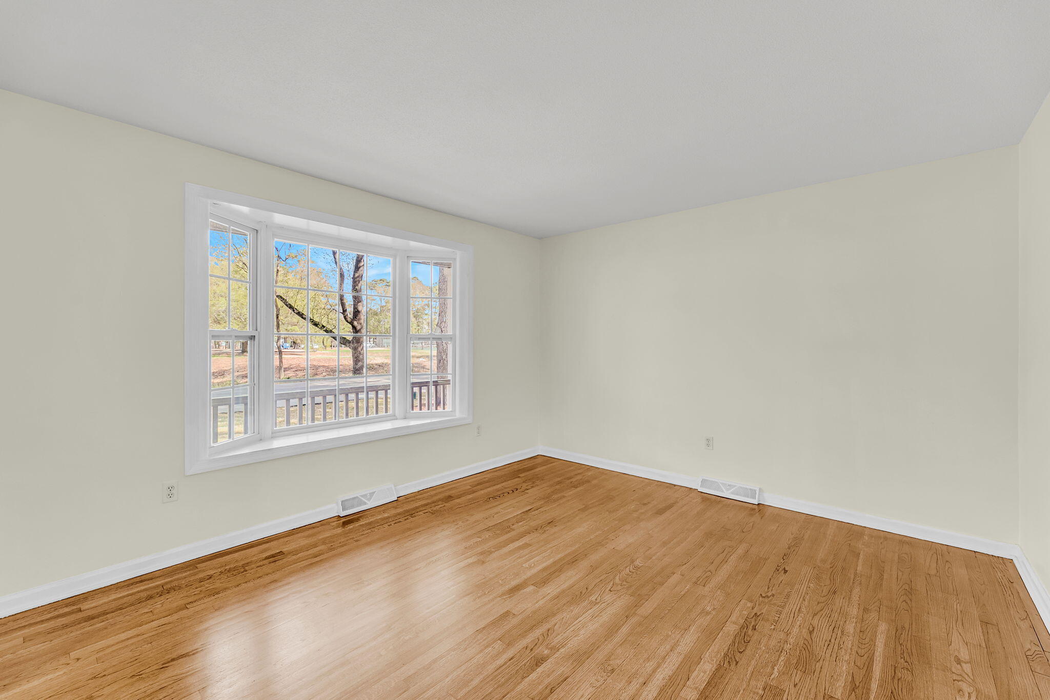 621 Fort Johnson Road