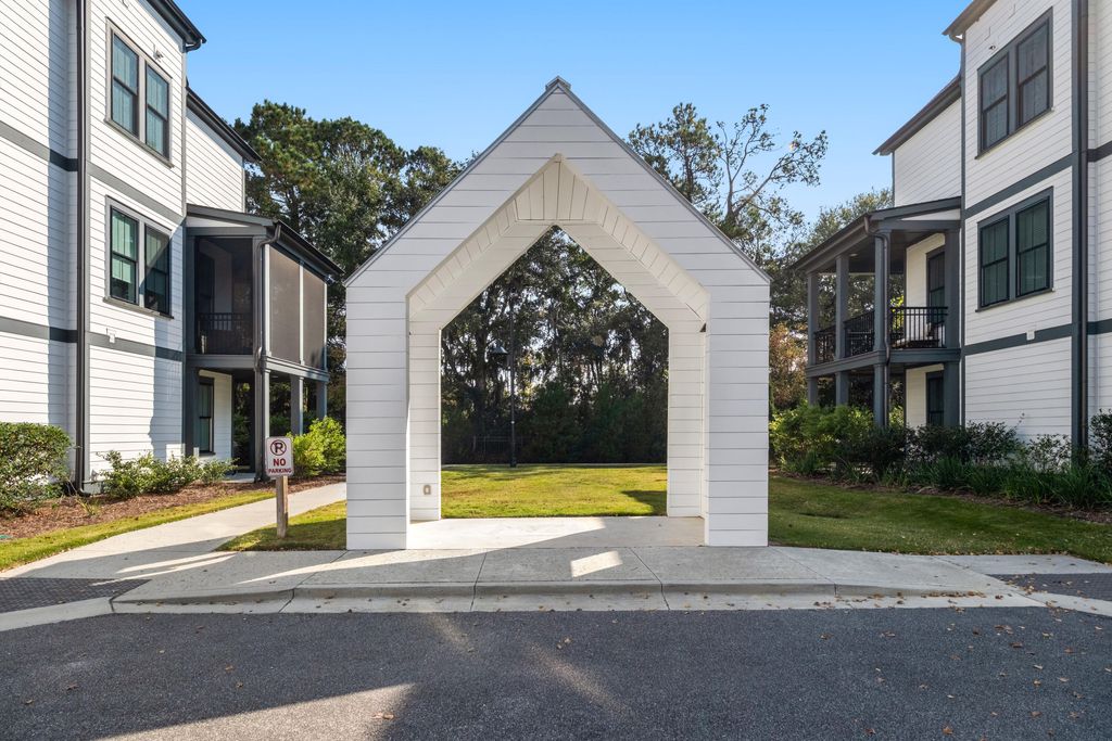 Photo of 1616 Florentia Street, Mount Pleasant, SC 29464 (MLS # 25031309)