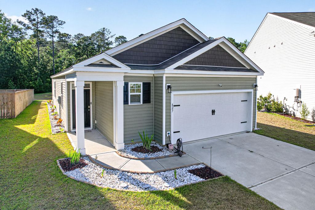 Photo of 627 Silver Spruce St, Summerville, SC 29486 (MLS # 26012412)