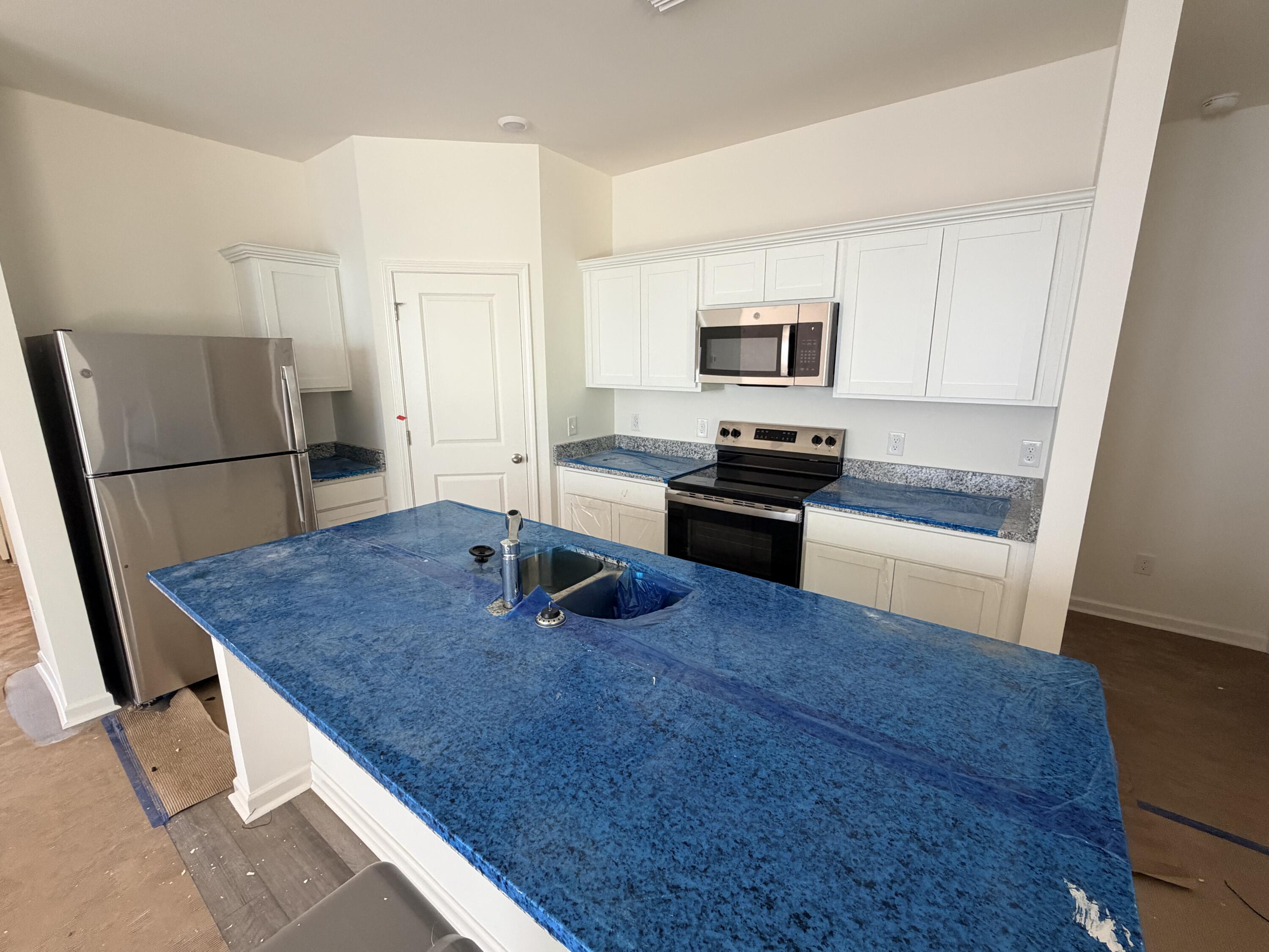 1232 Carriage Wood Circle