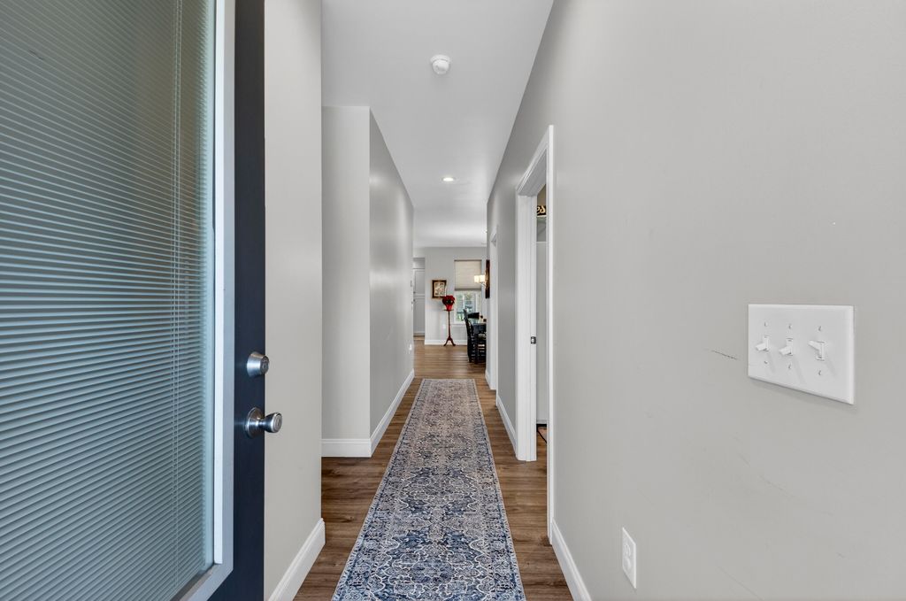 Photo of 1723 W Avalon Circle, Charleston, SC 29407 (MLS # 26002668)