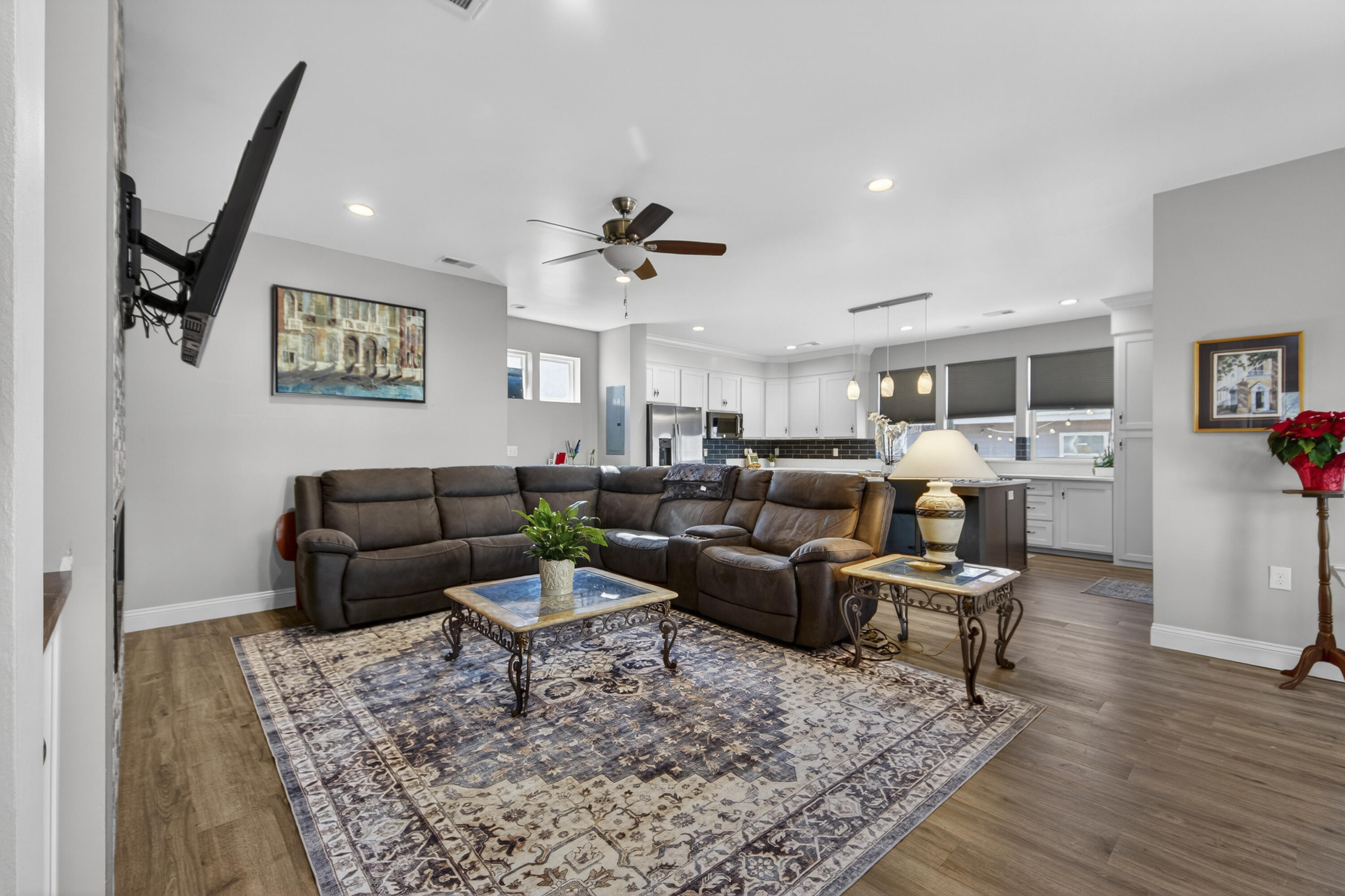 1723 W Avalon Circle