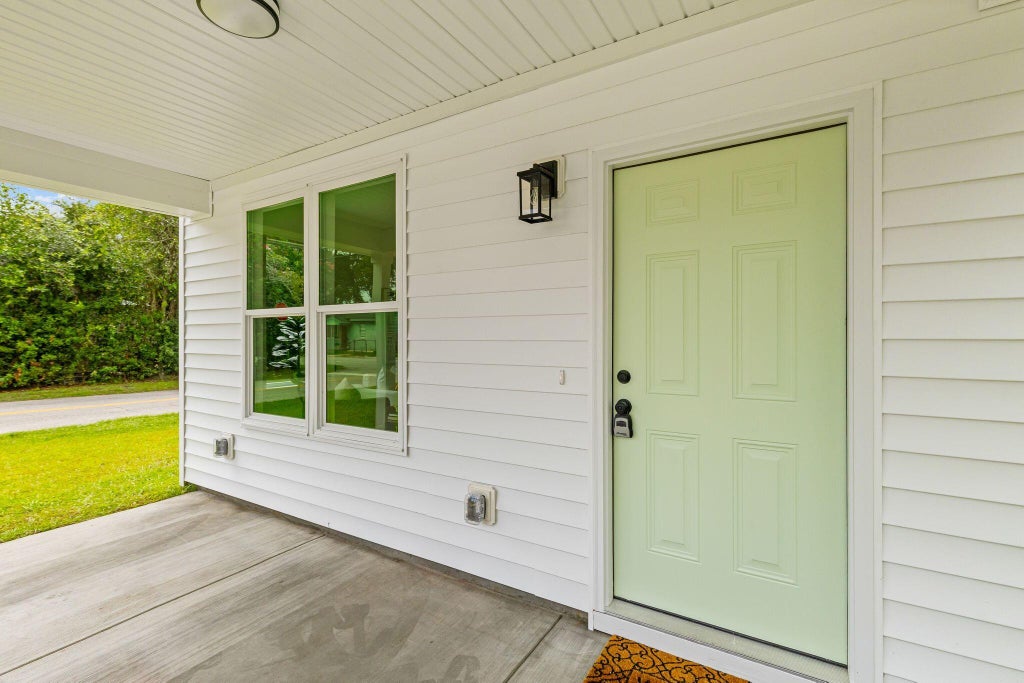 Photo of 2015 Hampton Avenue, North Charleston, SC 29405 (MLS # 26022514)
