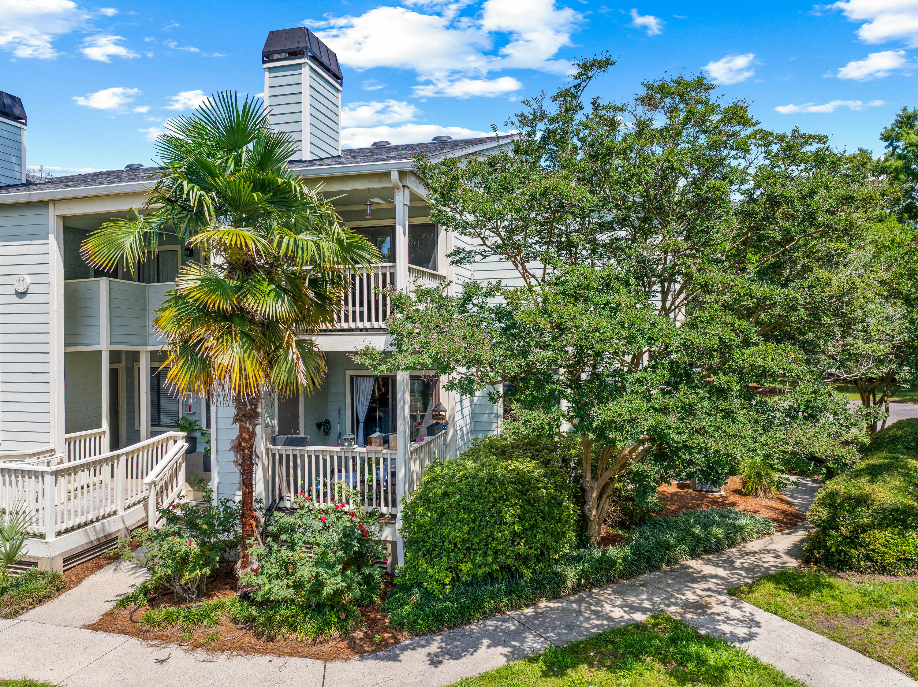 1481 Center Street 1102