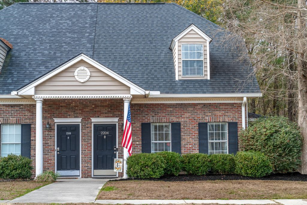 Photo of 2204 Kings Gate Lane, Mount Pleasant, SC 29466 (MLS # 26004676)