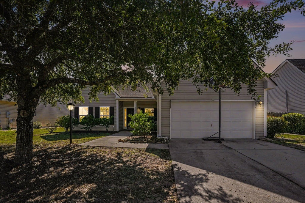 Photo of 2819 Summertrees Boulevard, Johns Island, SC 29455 (MLS # 26029095)