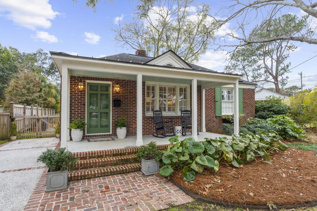Photo of 5 Yeadon Avenue, Charleston, SC 29407 (MLS # 26002389)