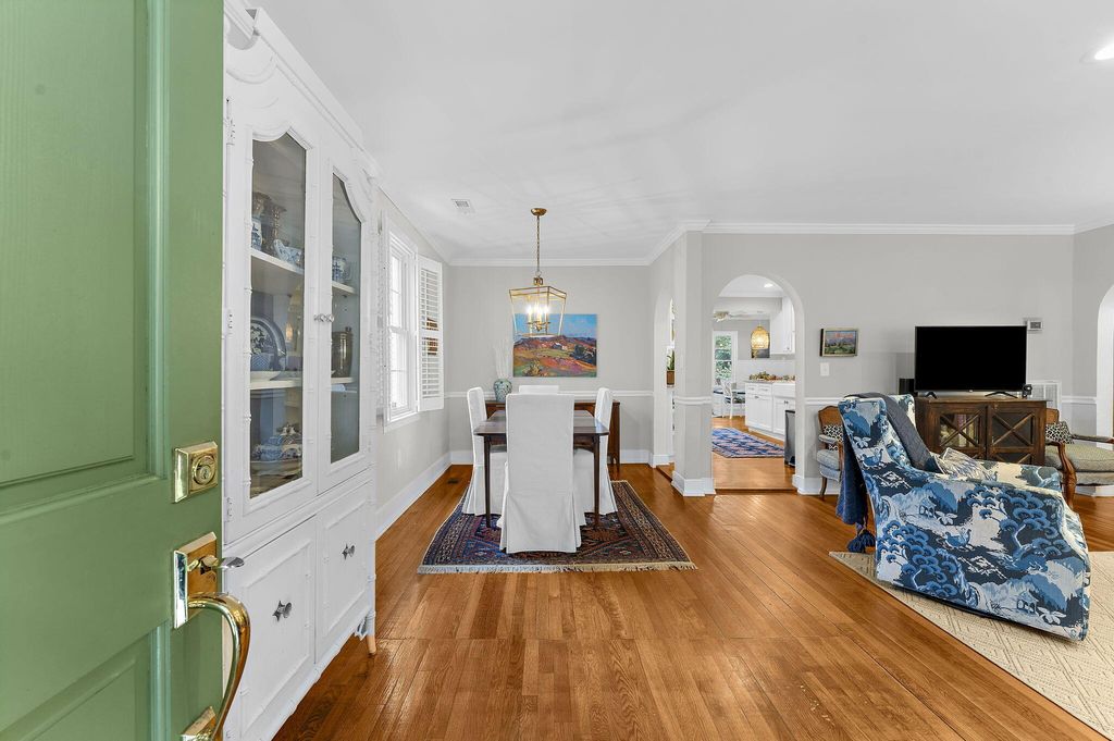 Photo of 5 Yeadon Avenue, Charleston, SC 29407 (MLS # 26002389)