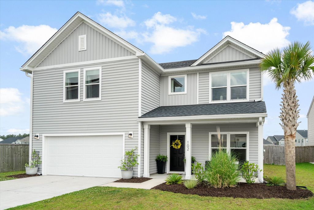 Photo of 102 Bolsena Court, Summerville, SC 29486 (MLS # 25026229)