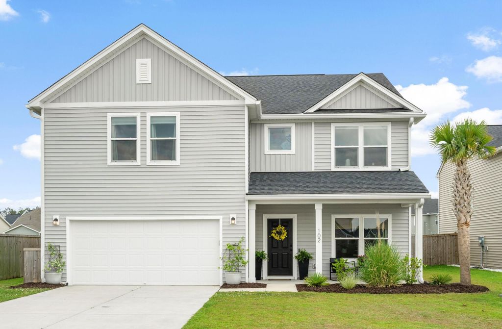 Photo of 102 Bolsena Court, Summerville, SC 29486 (MLS # 25026229)