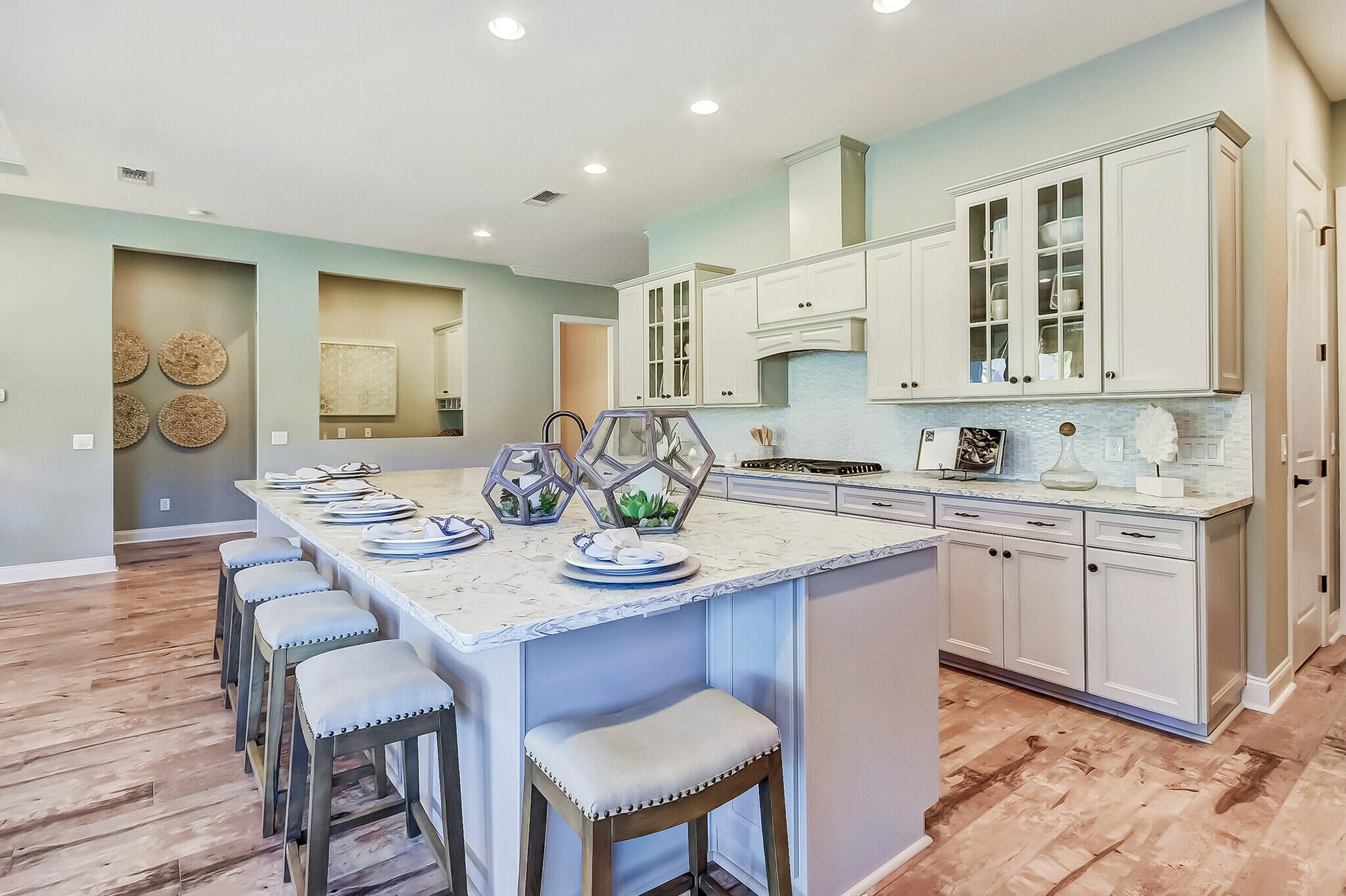 593 Marsh Cove Circle