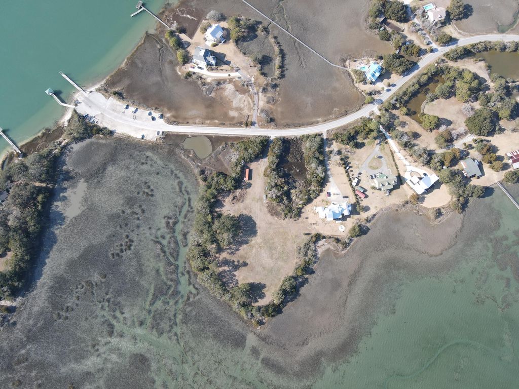 Photo of 2421 Sol Legare Road, Charleston, SC 29412 (MLS # 26004891)