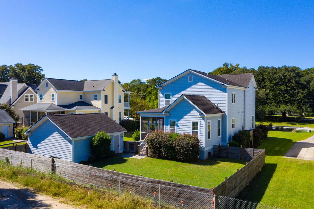 Photo of 2973 Bluff Lane, Mount Pleasant, SC 29466 (MLS # 26026808)