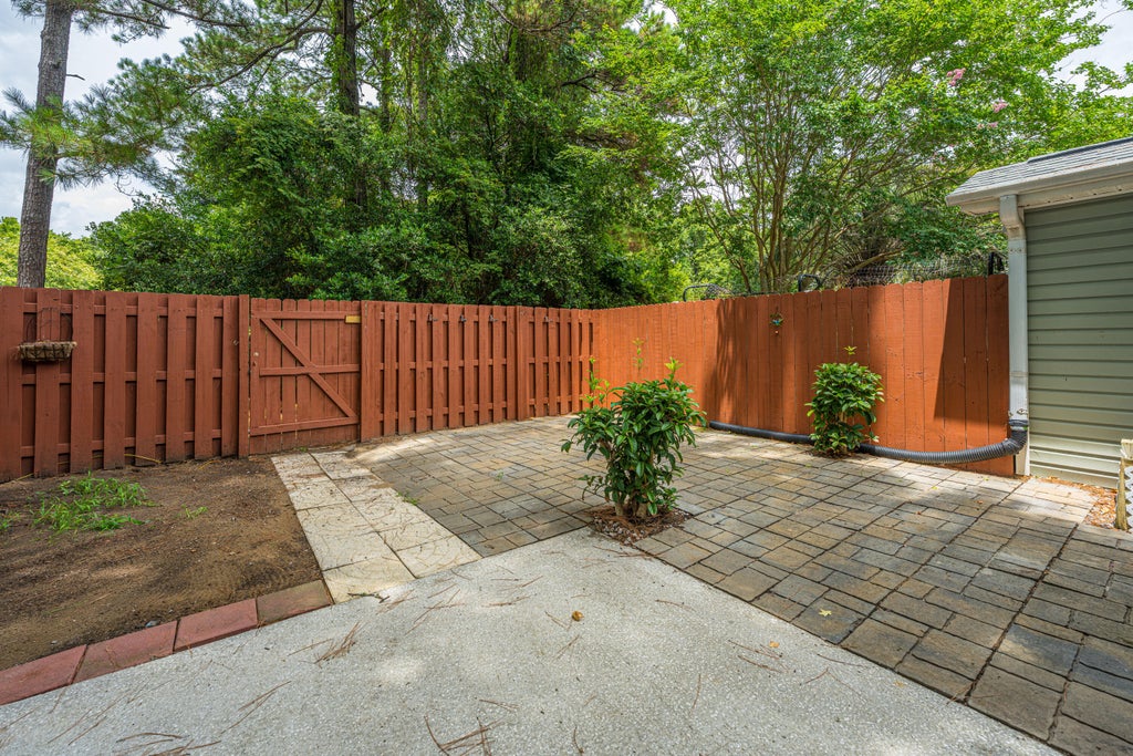 Photo of 1523 Blaze Lane, Charleston, SC 29412 (MLS # 26020450)