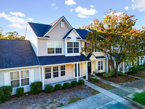 Photo of 304 Elm Hall Circle, Summerville, SC 29483 (MLS # 25030207)