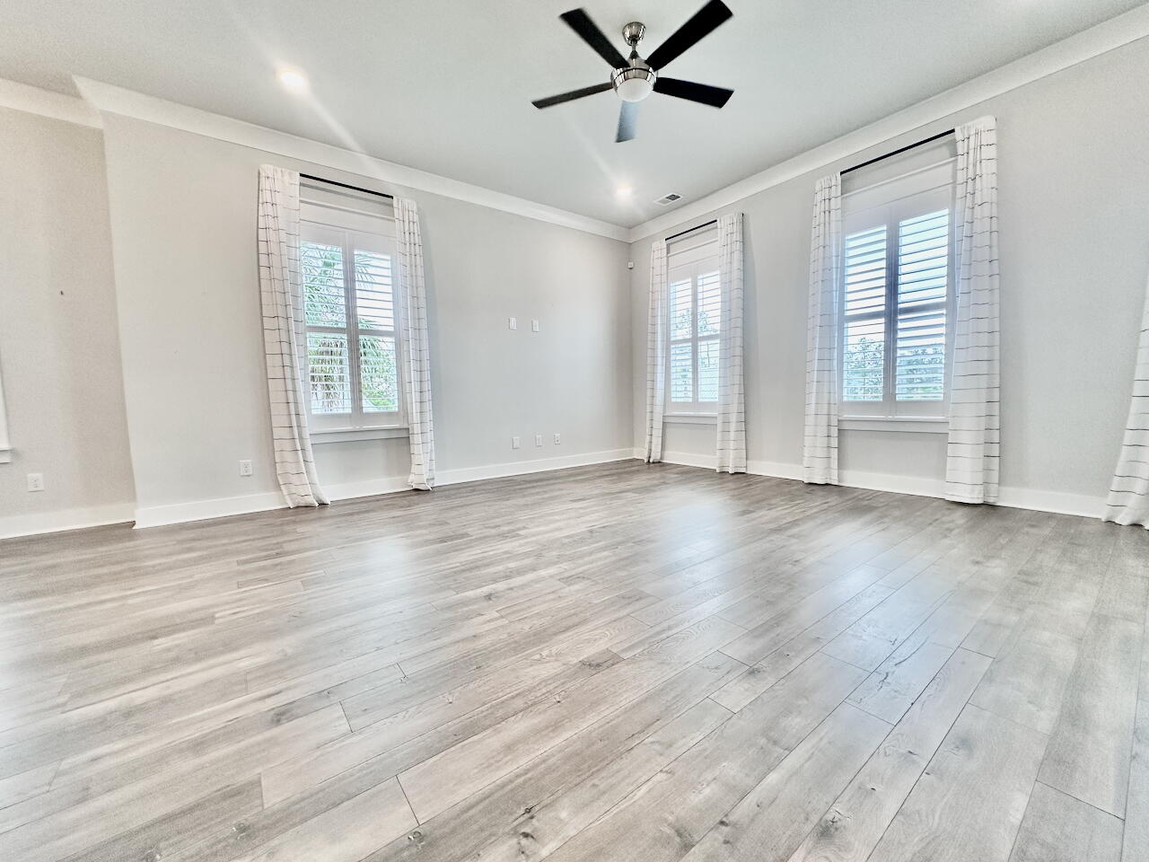 810 Kings Oak Court 8