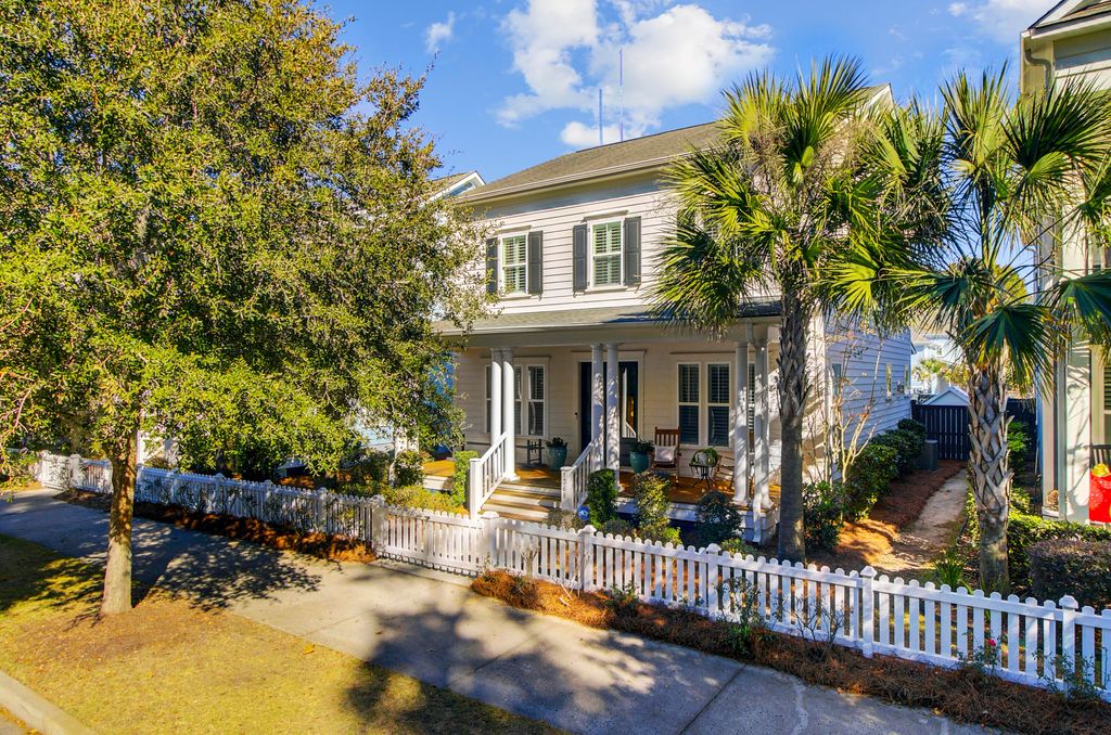 Photo of 1368 Founders Way, Mount Pleasant, SC 29464 (MLS # 26001344)