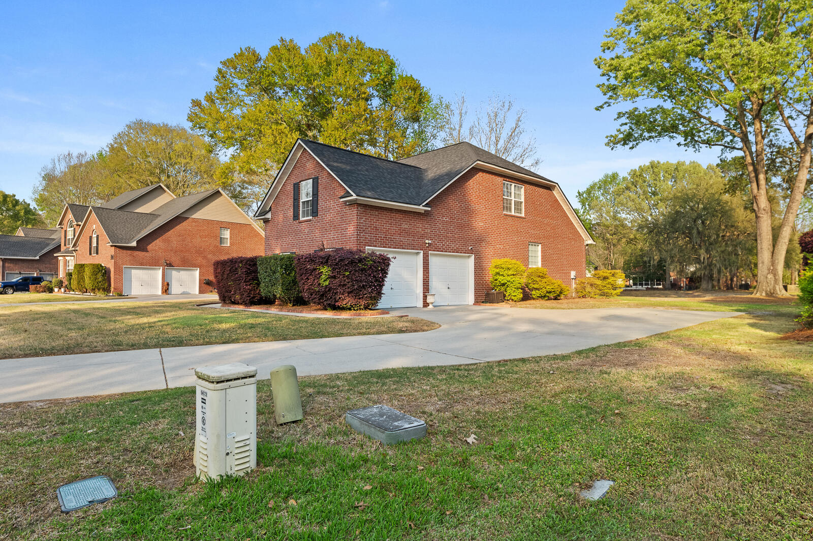 5472 Clearview Drive