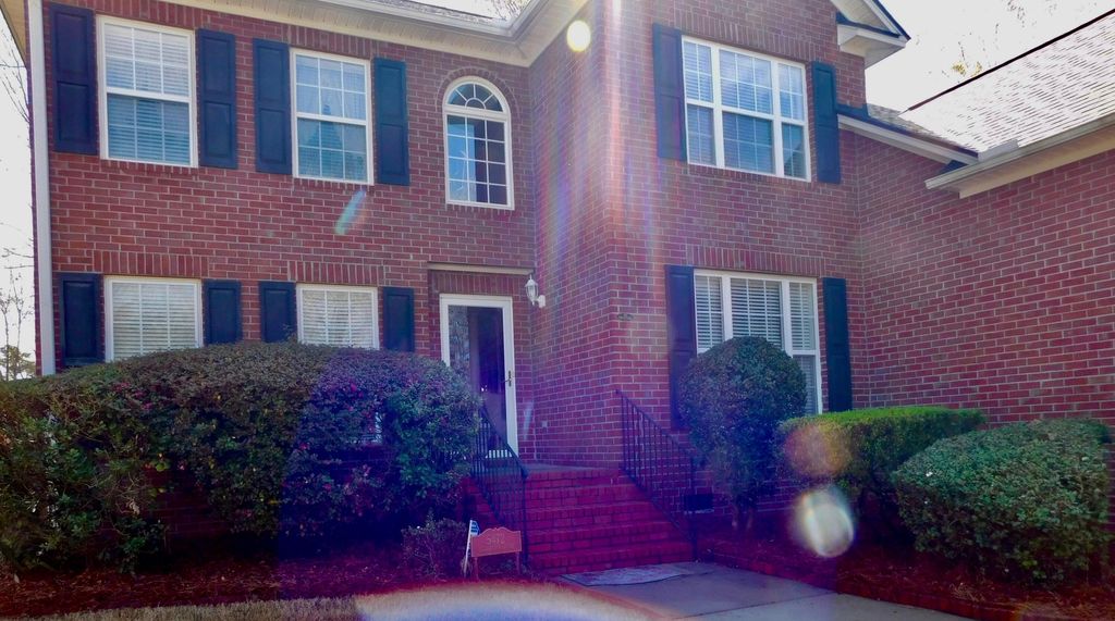 Photo of 5472 Clearview Drive, North Charleston, SC 29420 (MLS # 26006693)