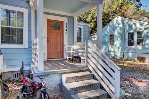 A home in North Charleston