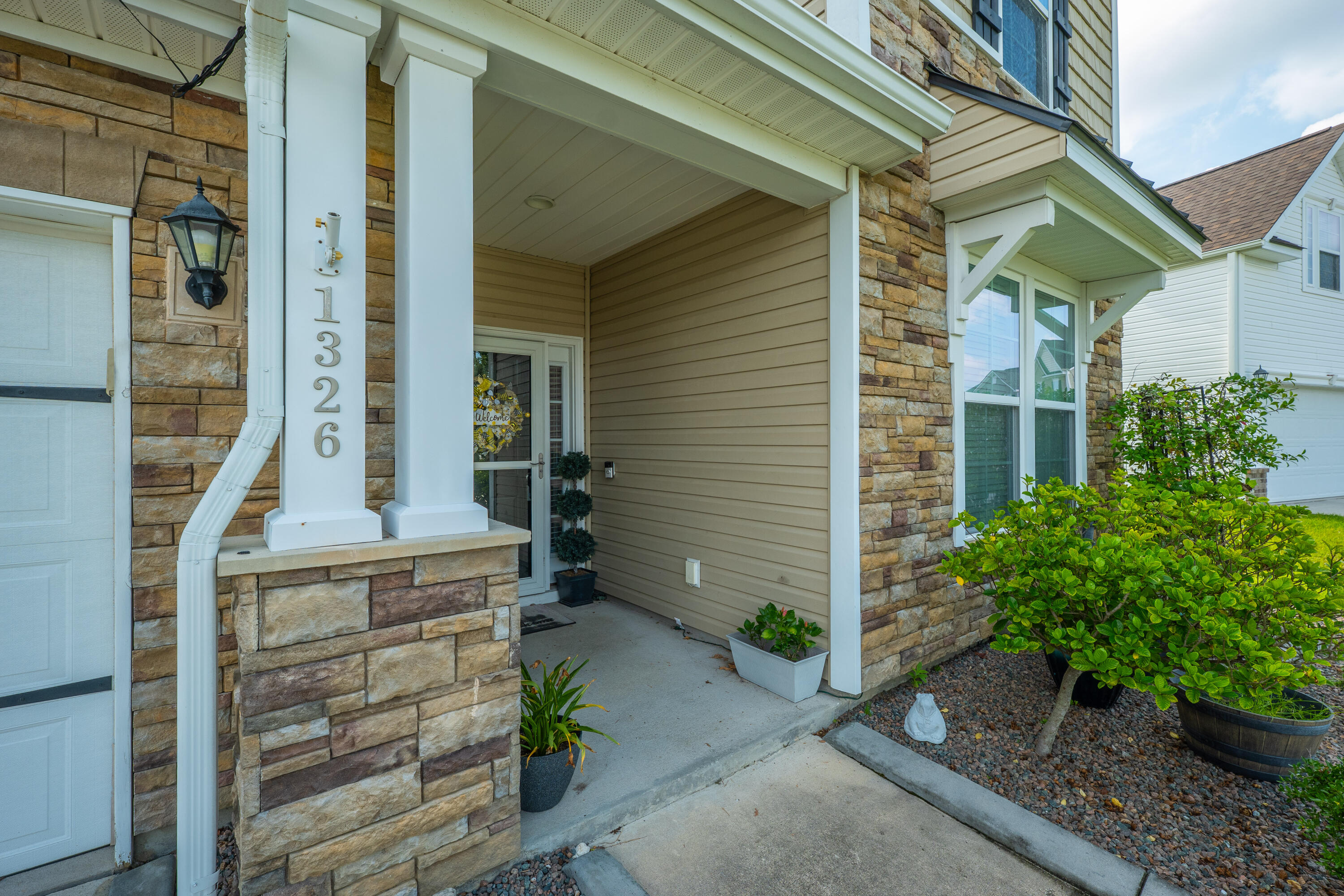 1326 Hermitage Lane