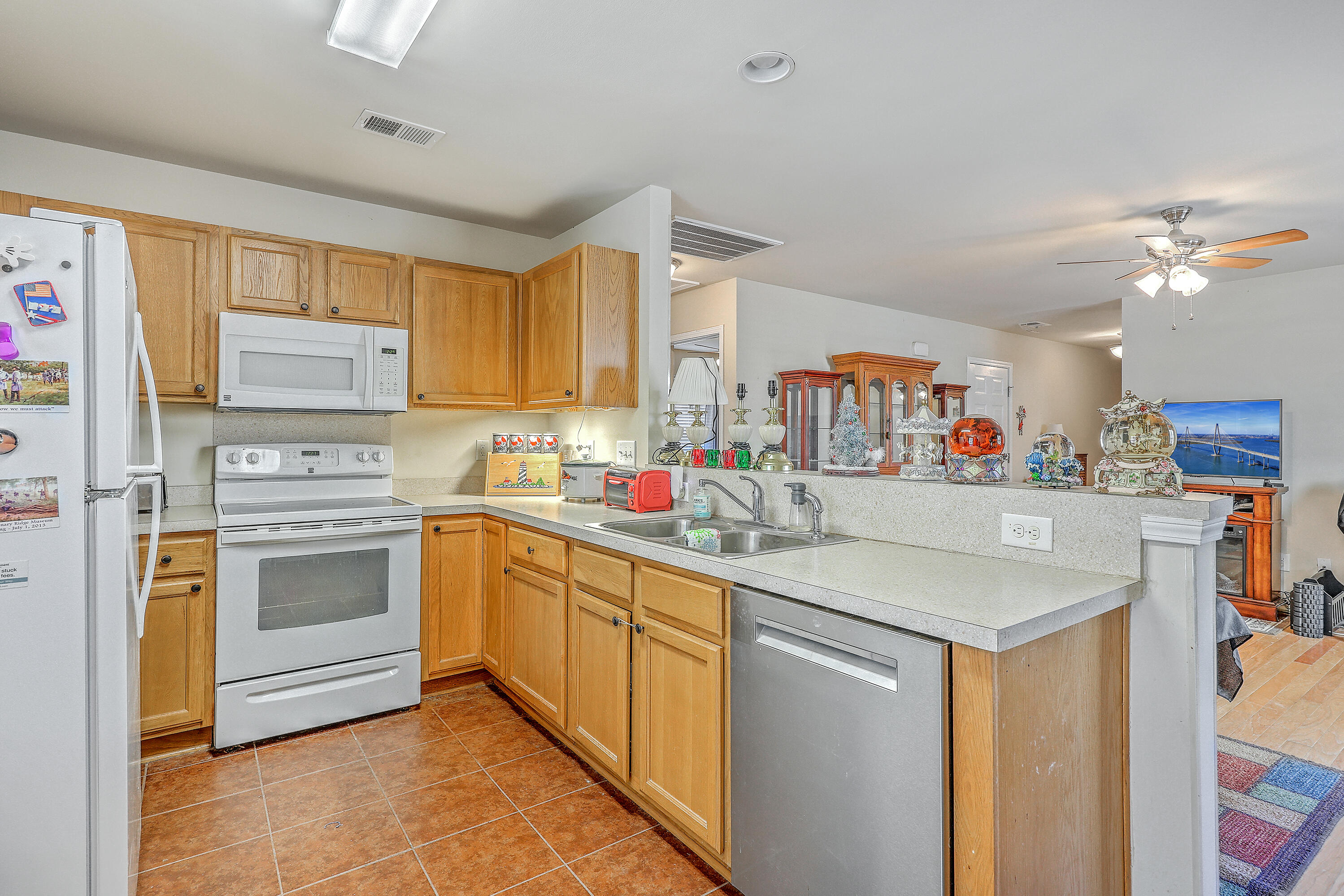 139 Coosawatchie Street